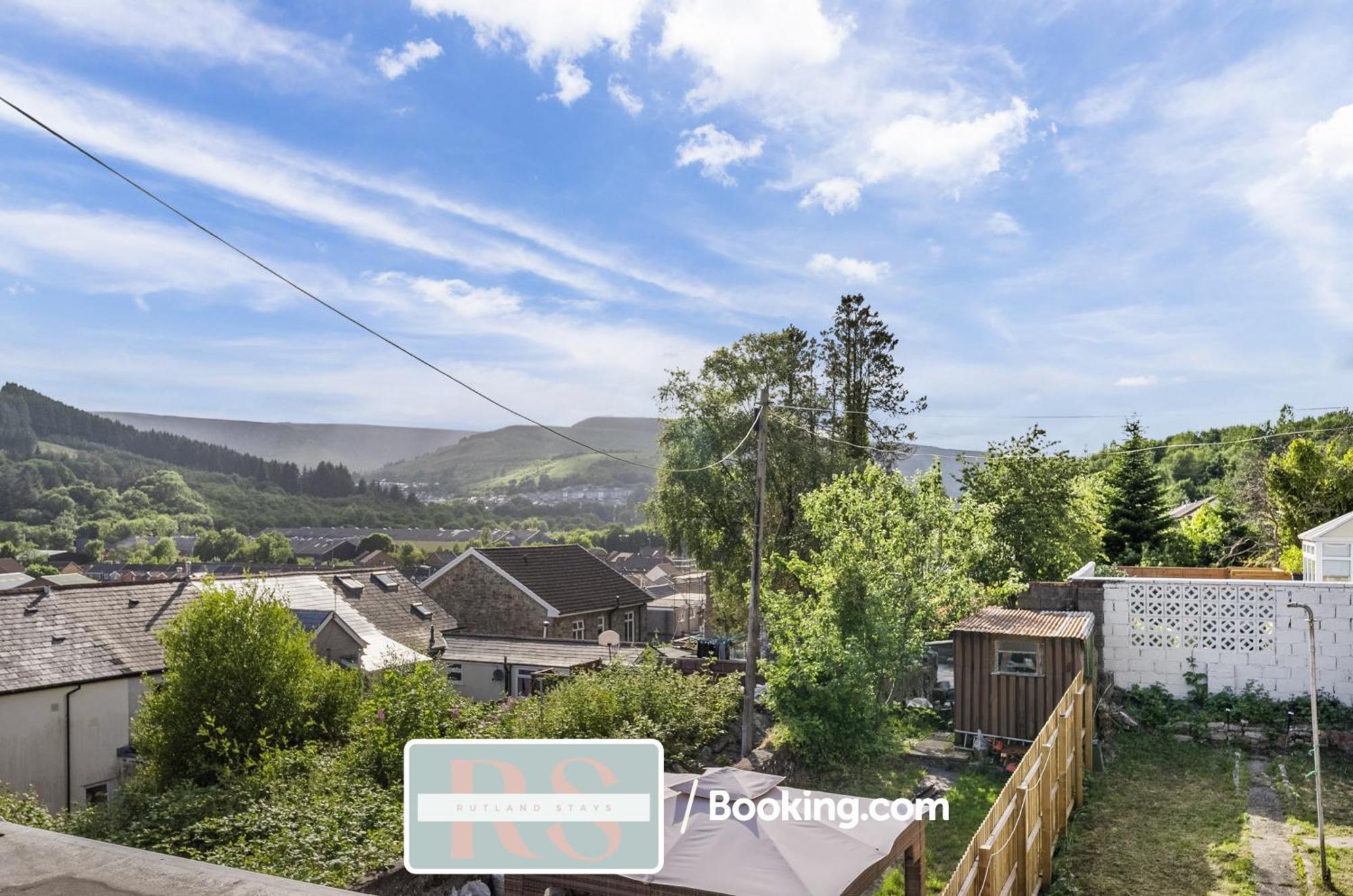 Contractors Accommodation South Wales By Rutland Stays Short Lets & Serviced Accommodation Pentre Treorky Exterior photo